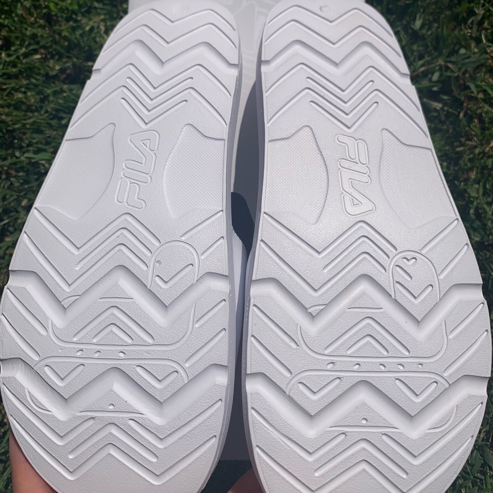 FILA Slides - Picture 4 of 6